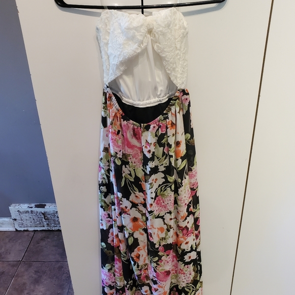 Womens strapless dress - Picture 2 of 2